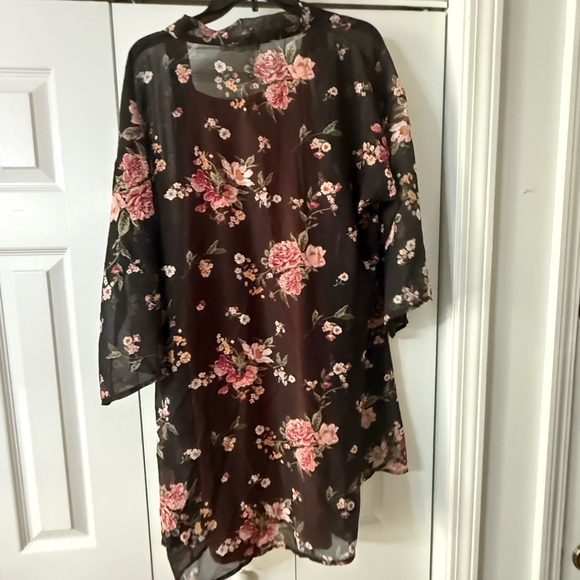 Wallflower Floral Kimono and Dress Set - Picture 4 of 4
